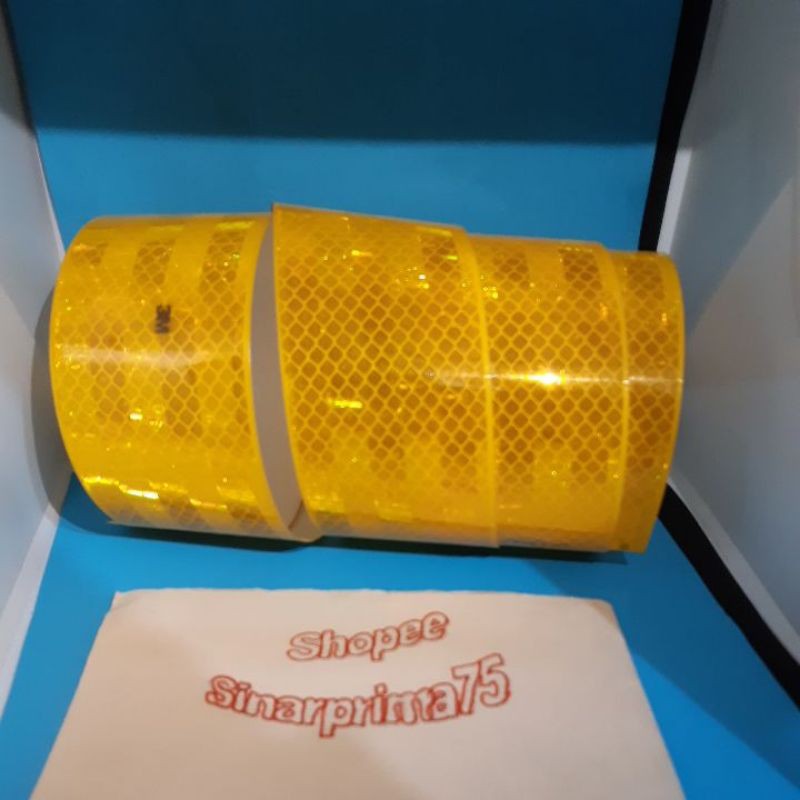 

Lakban Reflector tape 3M Yellow