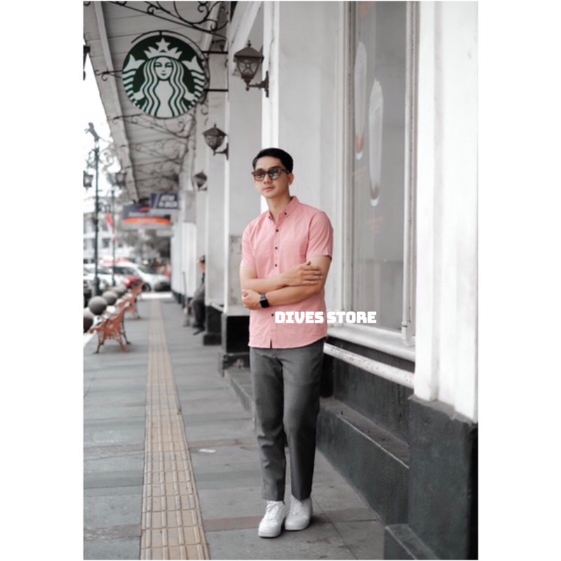 Kemeja Pria Cowok Polos Tangan Lengan Pendek Pink Slimfit Casual Kantoran Murah Sale Premium