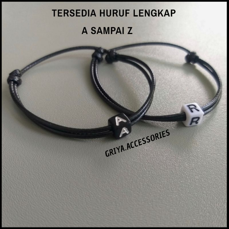 Gelang Inisial Huruf Dadu