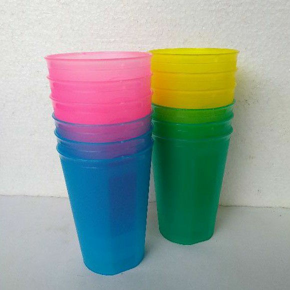 HARGA MURAH..Gelas minum plastik warna warni KH isi 12 pcs satu lusin