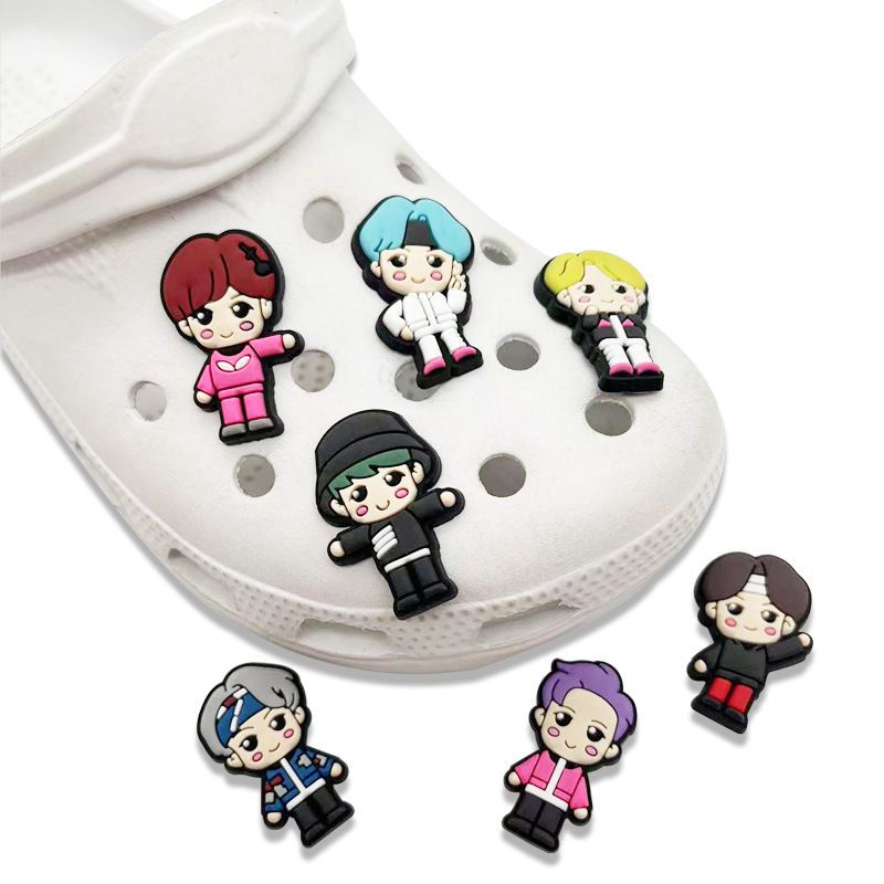 Jibbitz Crocs Charm BTS Korean Edition spesial Pin Sandal Karakter Fashion Kids