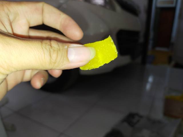 

Gula Batu Kuning Potongan Kecil - Cap Gajah - Kemasan 1 KG