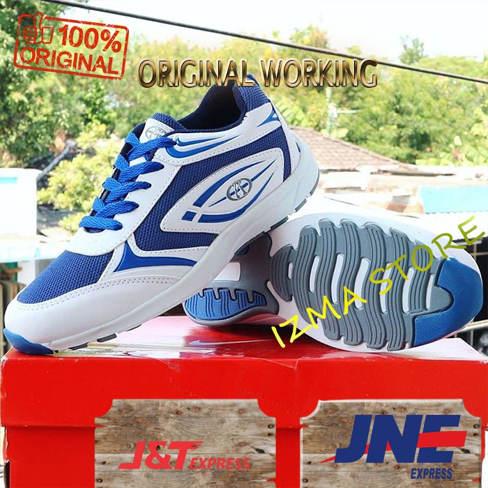 20 Tahun Jahit Sepatu Dengan Dukungan Keluarga Blok Bojonegoro