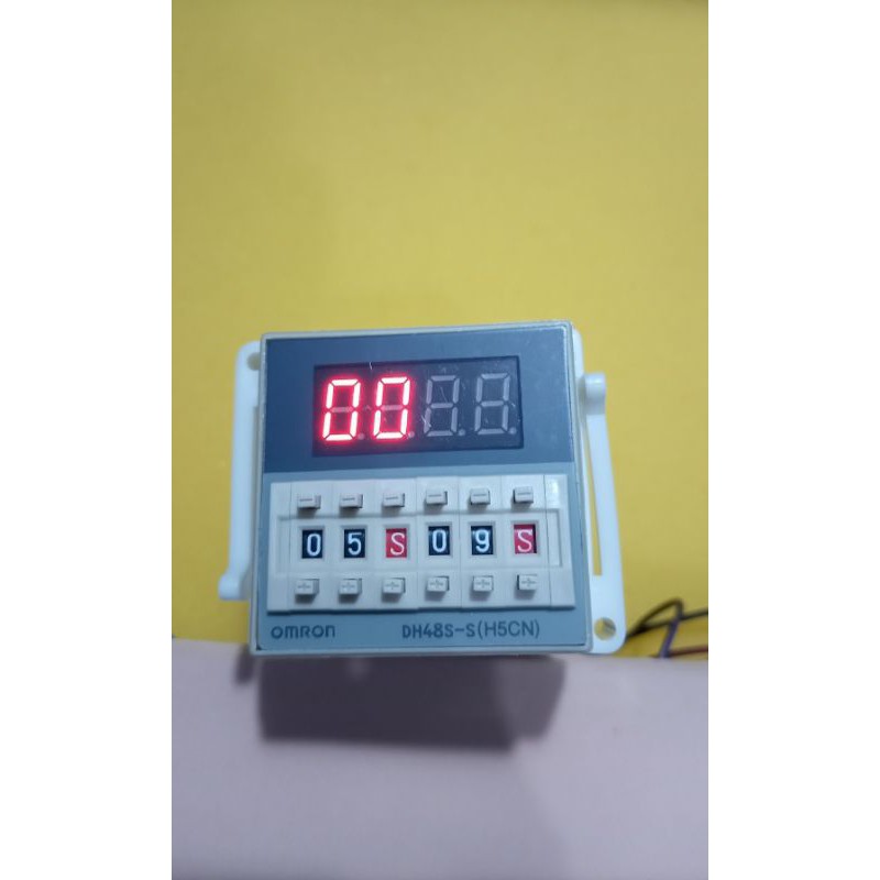 TIMER DIGITAL OMRON DH48S-S 220V