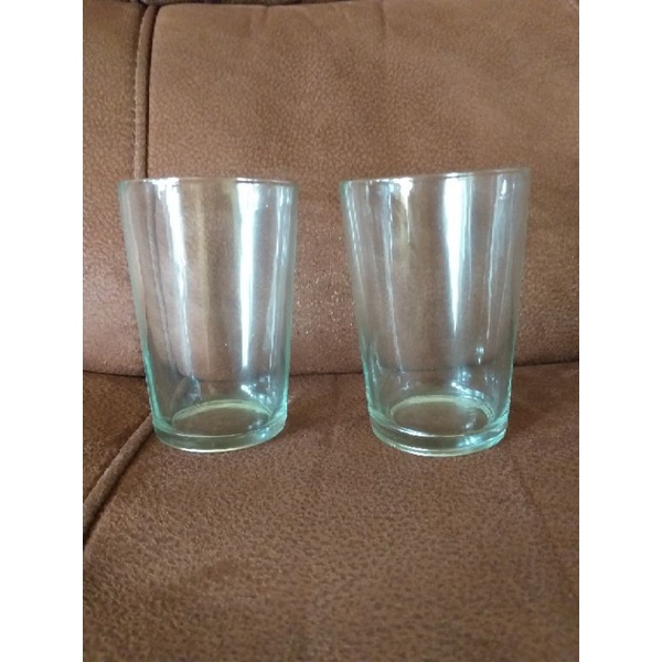 Gelas kaca polos