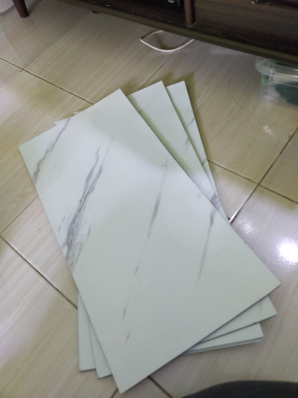 Vinyl Lantai Stiker 30cmx60cm Tebal 1-2mm Dengan Lem • High Quality