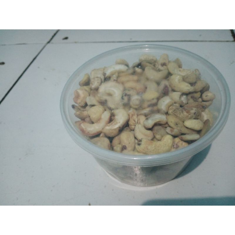 

KACANG METE Mentah Belahan/Pecahan 250 gram