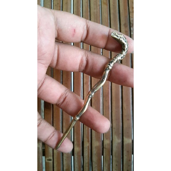 Barang Antik Pusaka Tu suk Konde Nogo Geni
