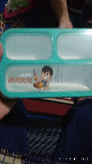 Kotak Makan / Lunch Box/ Ompreng / Tepak / Food Box Yooyee Jinbao Kecil 3 Sekat Grid 606 Yooyee
