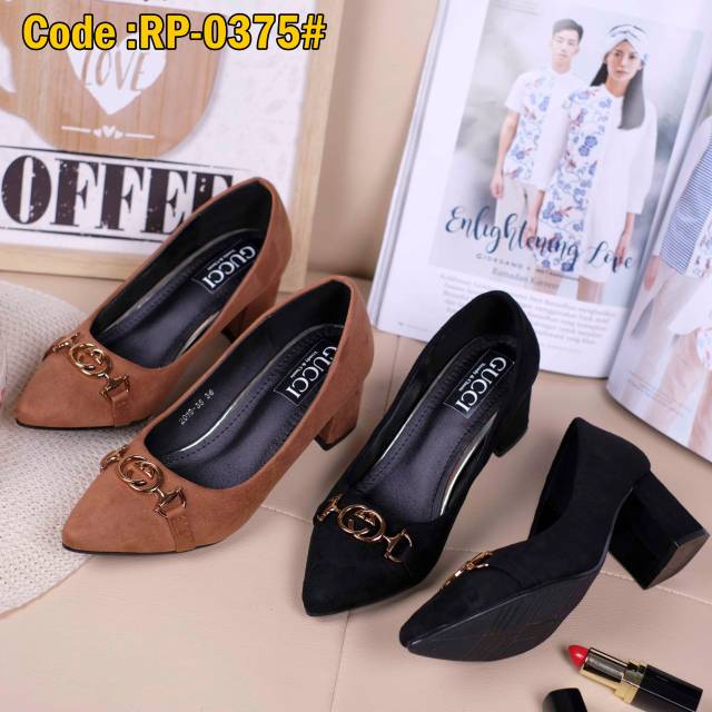 sepatu heels gucci