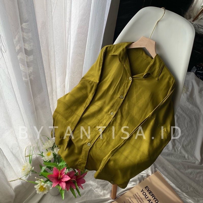 KEMEJA BASIC KONINA BAHAN RAYON | KEMEJA BLOUSE WANITA BAHAN ADEM FULL KANCING-Olive Konina