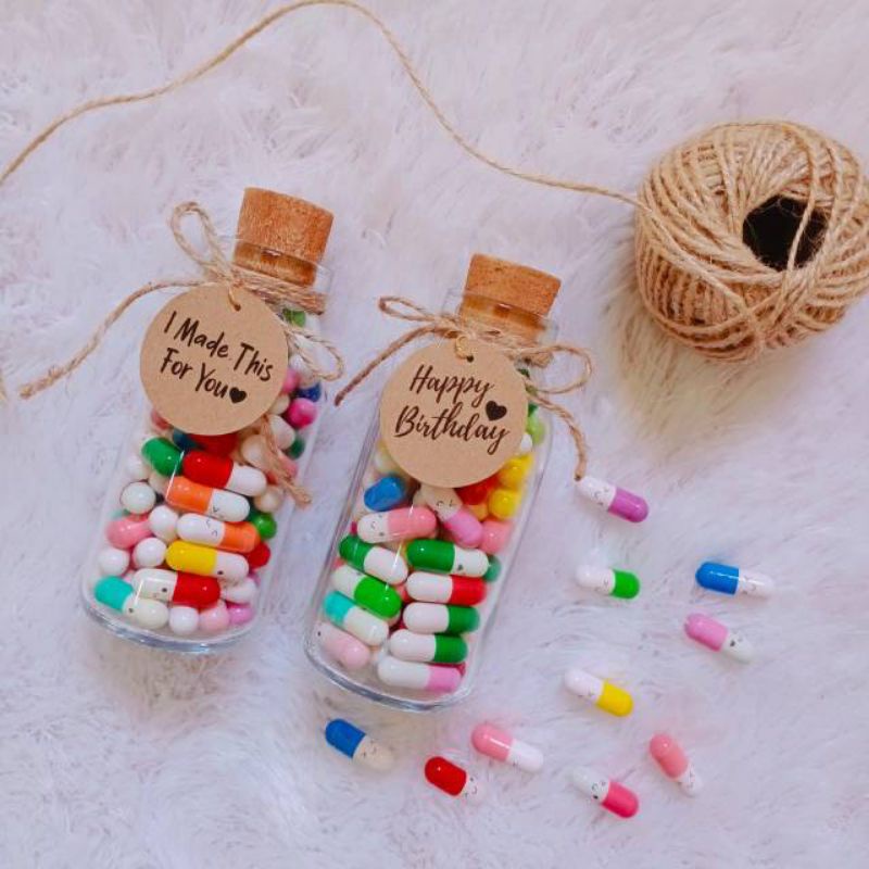 

Surat Kapsul Karakter dalam botol 100ml (Panjang)