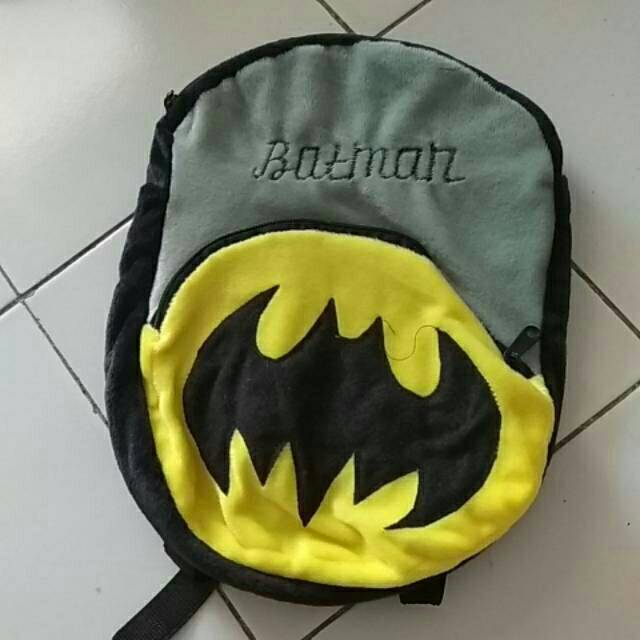 Tas ransel anak karakter.