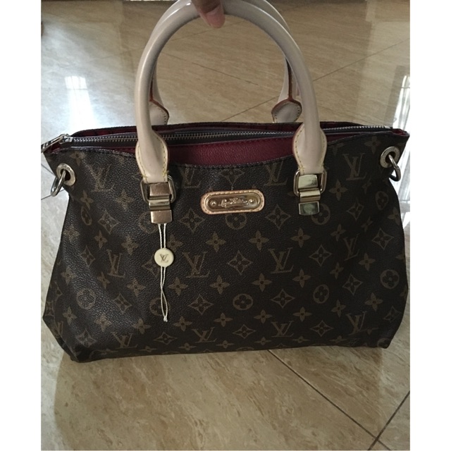 TAS LV NOT AUTHENTIC (PRELOVED)