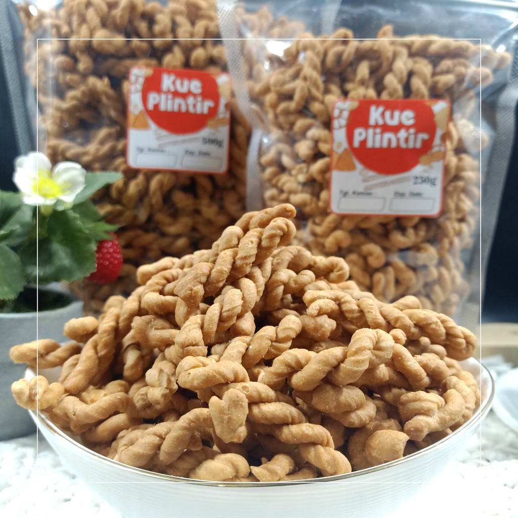 

Snack Kiloan Kue Plintir 1Kg | Kue Kering Tambang | Cemilan Lebaran | Snack Kiloan | Jajanan Tradisional Jadul