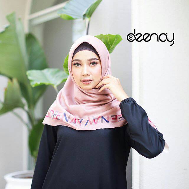 "DIARA SERIES DUSTY PINK" HIJAB BORDER BY DEENAY