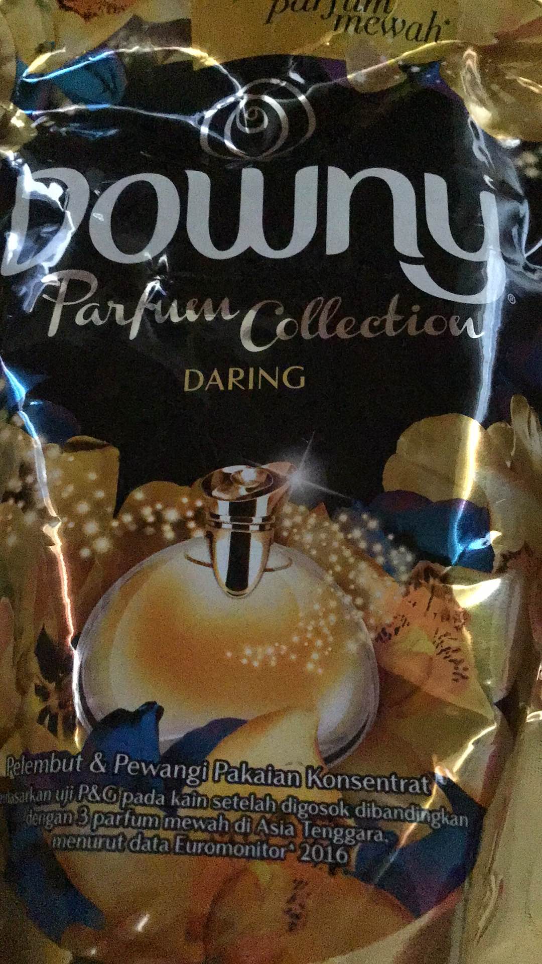 Downy Daring Parfum Colection 680 Ml