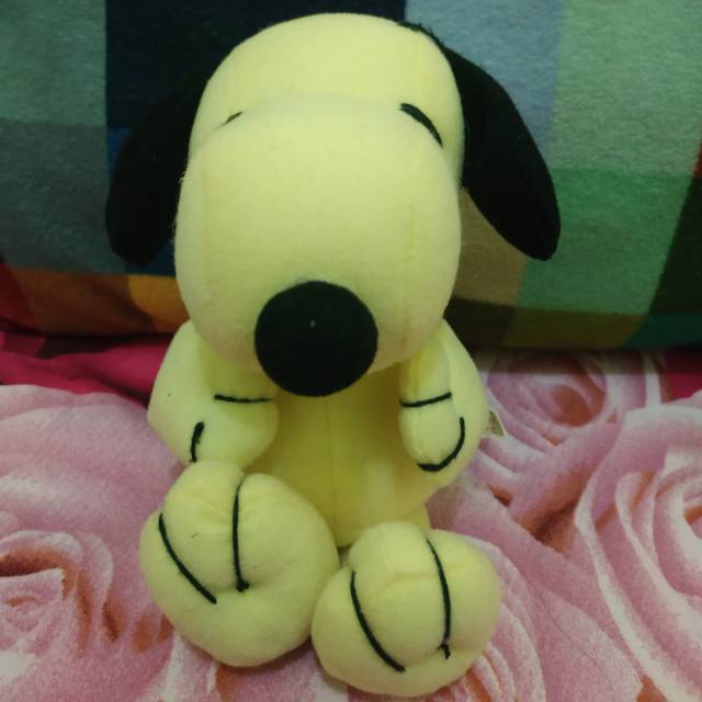 Boneka Snoopy