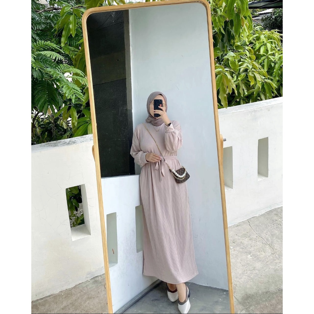 Almira Midi Dress Knit Premium Midi Dress Wanita