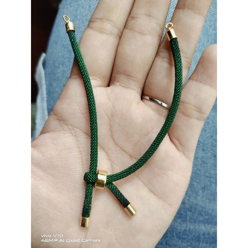 gelang Pandora kaitan