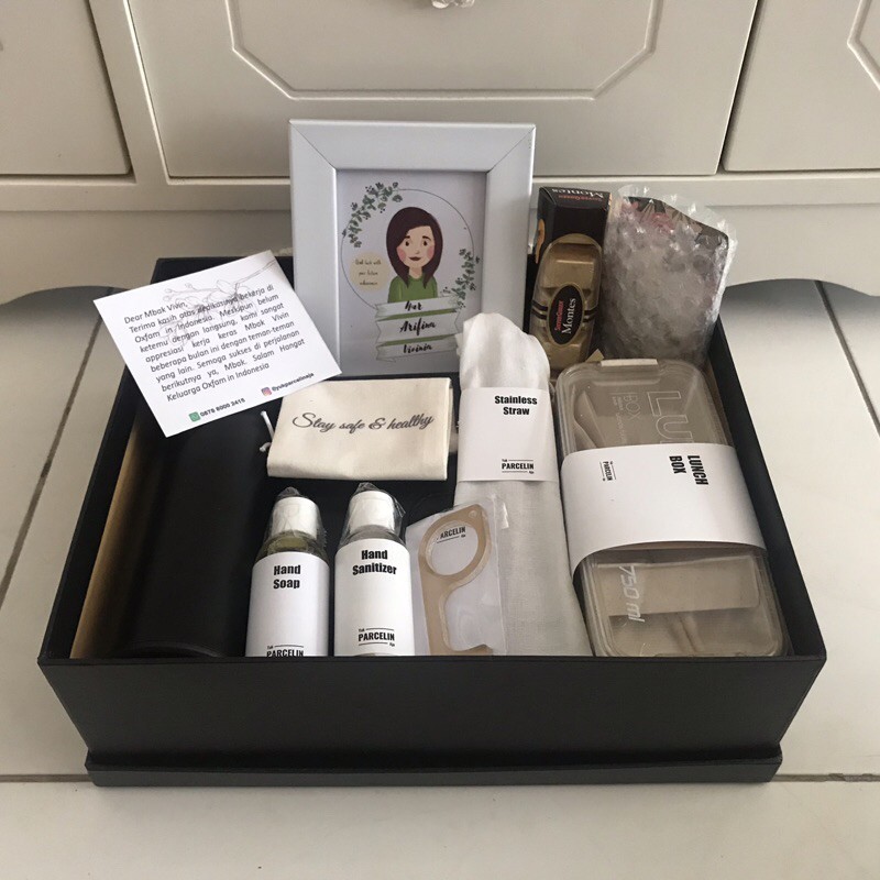 Hampers Farewell/Birthday/Graduation/Wedding Gift | Corporate Hampers | Premium Hampers