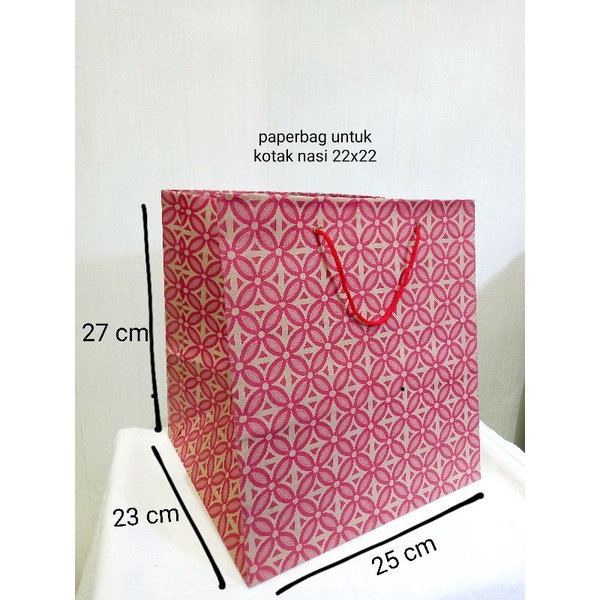 

Paperbag kotak nasi 22x22 batik
