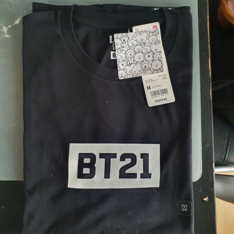 BTS BT21 x Uniqlo T shirt