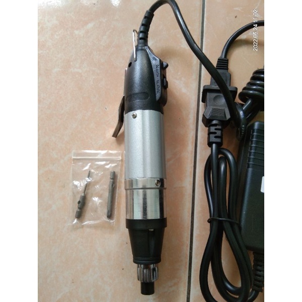 Obeng Listrik tipe 800 sett + adaptor dan 2pcs mata obeng