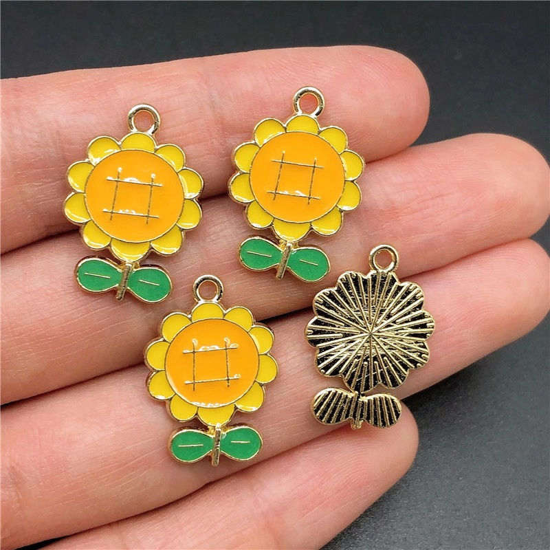 4pcs Liontin Enamel Bentuk Buah Strawberry Bunga Matahari Bahan Alloy Charms