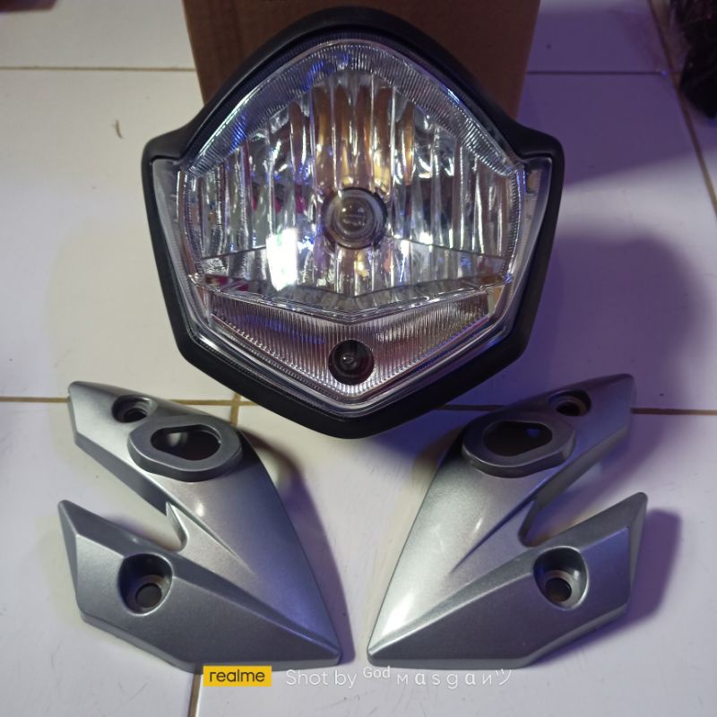 Reflektor lampu depan Vixion old Vixion new injeksi 2011 lengkap dengan kupingan