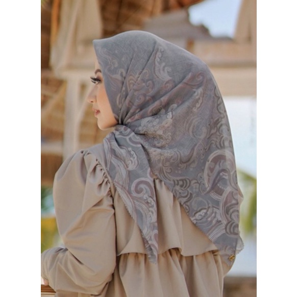 wave series - stormy by buttonscarves