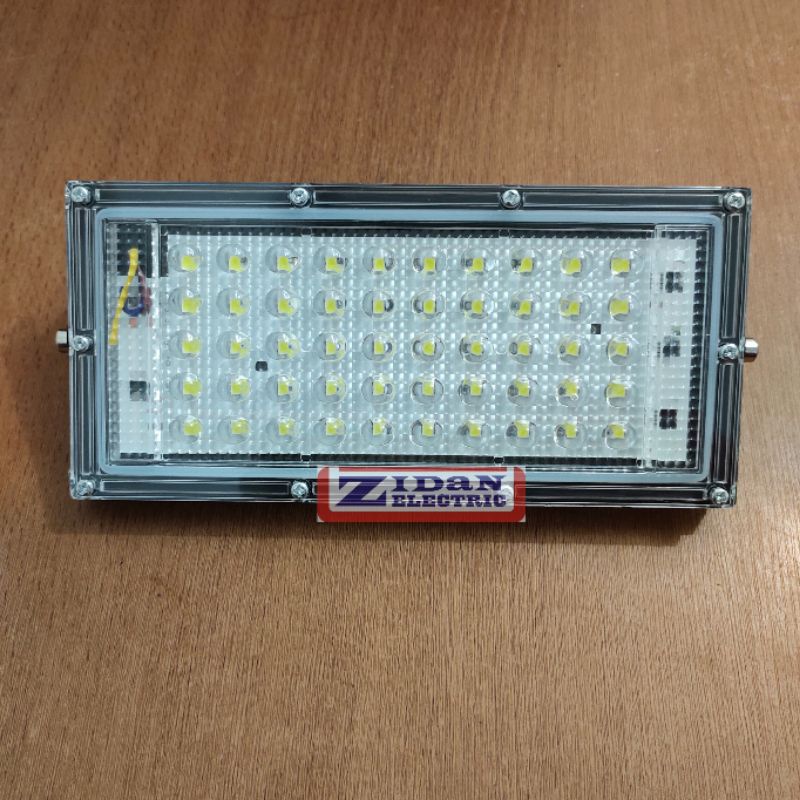 Lampu Sorot Led 50W RGB / Lampu Tembak Led 50W RGB / Flood Light Led 50W RGB