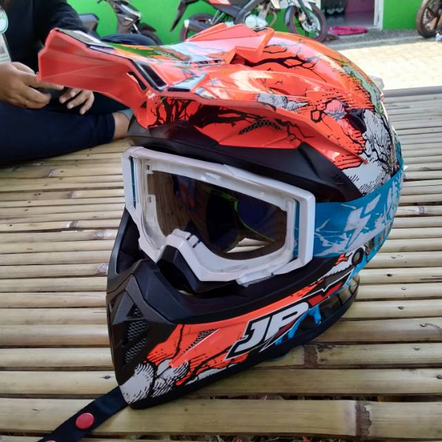 Helm JPX FOX1 SECOND / Kacamata google LY100 SECOND / mulus / SECOND / nego