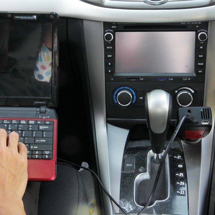 cas laptop notebook ipad tablet di mobil alat charger in car to handphone smarphone hp