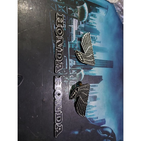 Emblem tengki tangki glatik cb 100 import mirip original