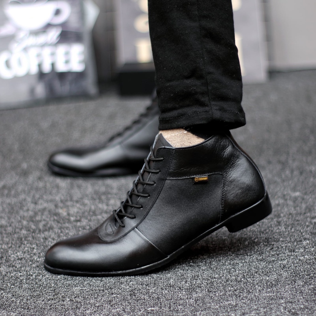 Sepatu Boots Pantofel Formal Kulit Asli Tali Kerja Hitam Pria Abrhm Max