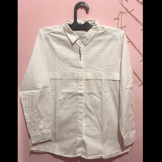 [PRELOVED] KEMEJA PUTIH NEVADA