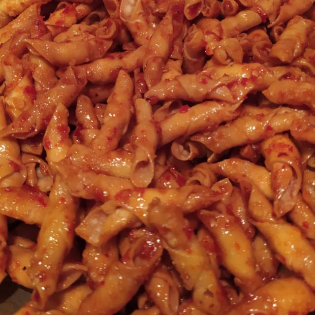 

vee snack" kacang umpet pedas manis 1kg/pack manis nya pas pdasnya poll