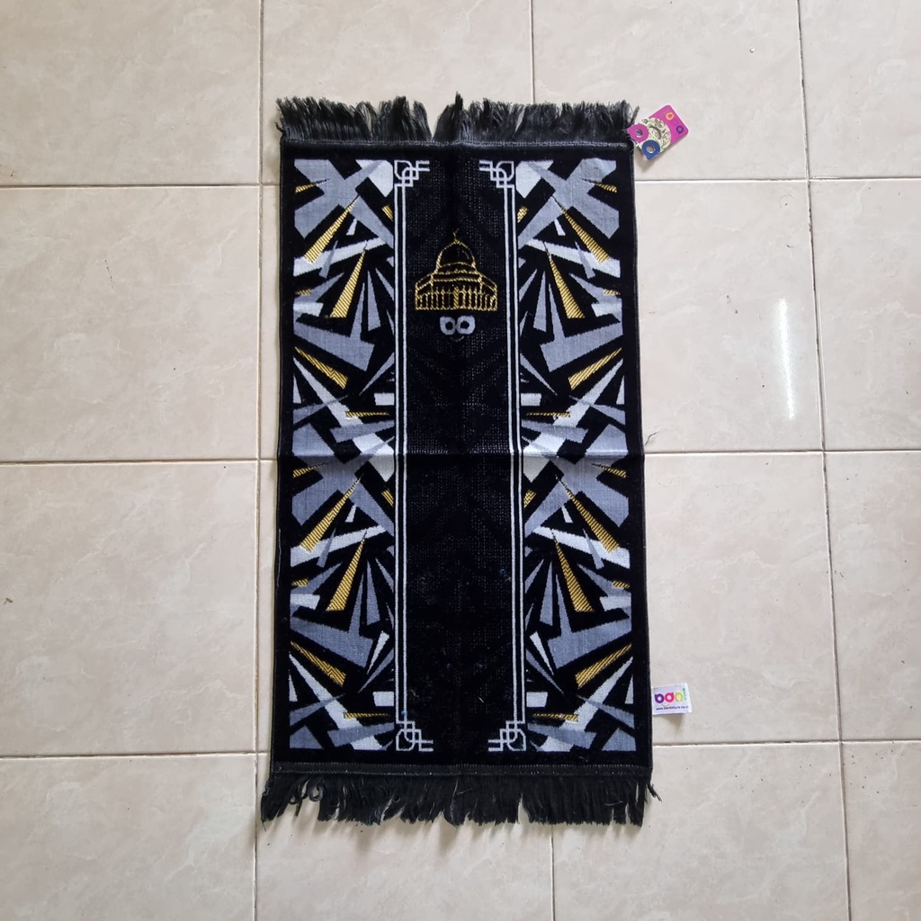 SAJADAH BULU ANAK BANI ZUHAYR RABBANI ORI-200-HITAM