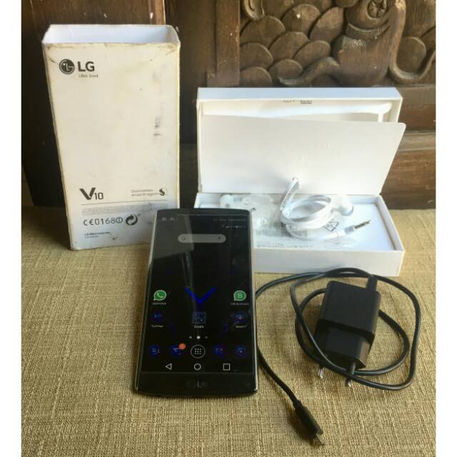 Handphone LG V10 Full Set Second (SOLD)