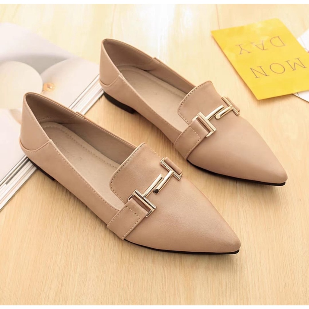 HM 16 FLATSHOES WANITA QUILLA