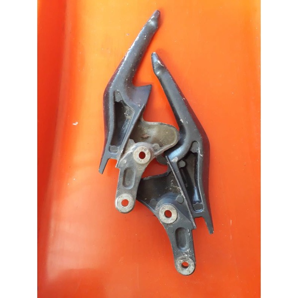 behel begel bemper pegangan jok honda CBR150 cbr250r cbr250 cbr original