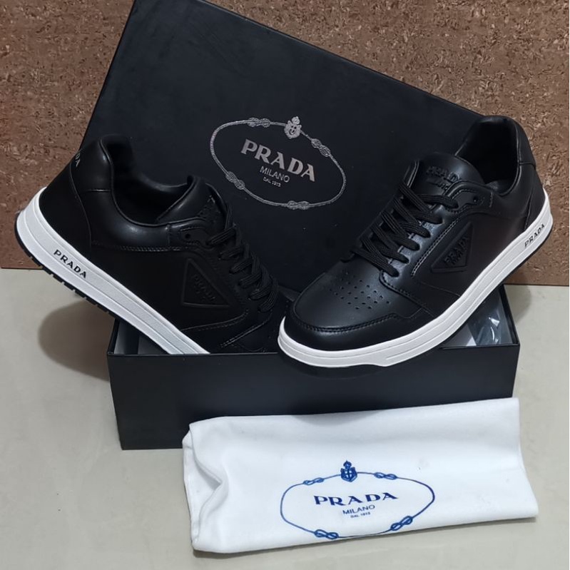 sepatu hitam pr4da sneaker pria type 2022lv mirror shoes men run away kulit asli leather P1SHOES black cowok