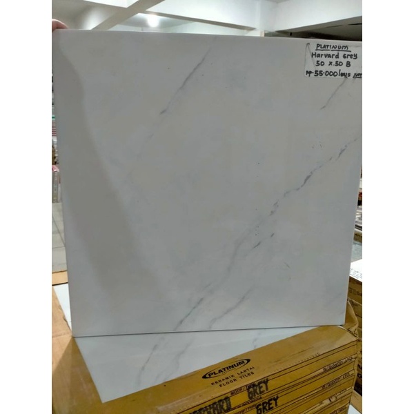 Keramik Lantai Kilap Platinum Harvard Grey 50x50 KW2