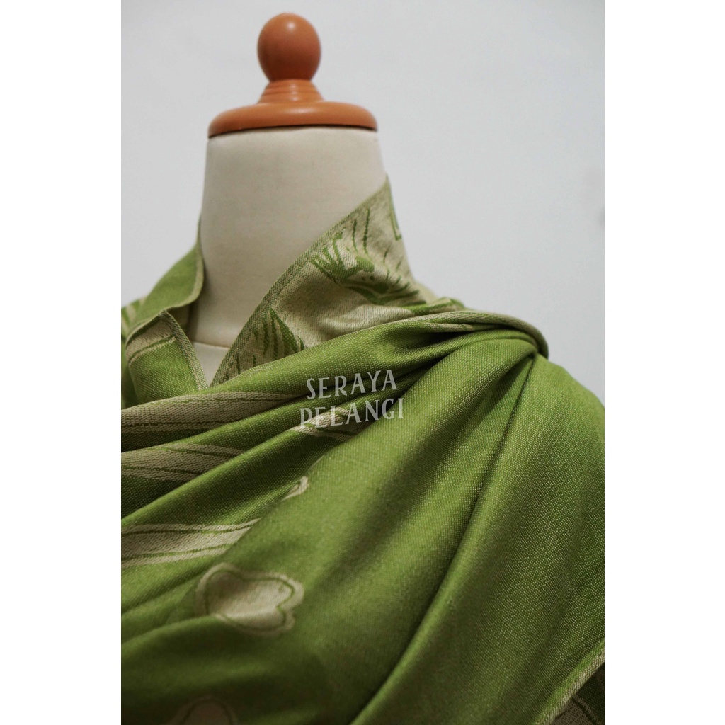 Pashmina Cashmere Bayangan 05 | Motif Bunga | Putih | Selendang | Scarf | Syal | Shawl | Souvenir | Hadiah Ulang Tahun | Birthday Gift | Aksesoris Fashion Wanita | Premium Import Quality | Grosir Murah