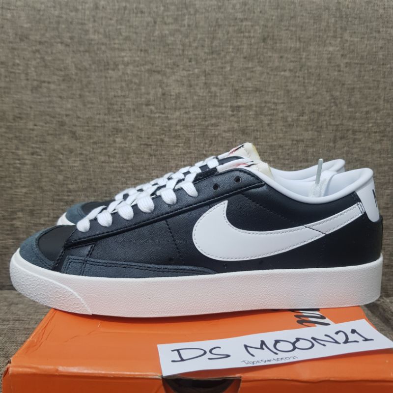 nike blazer black white