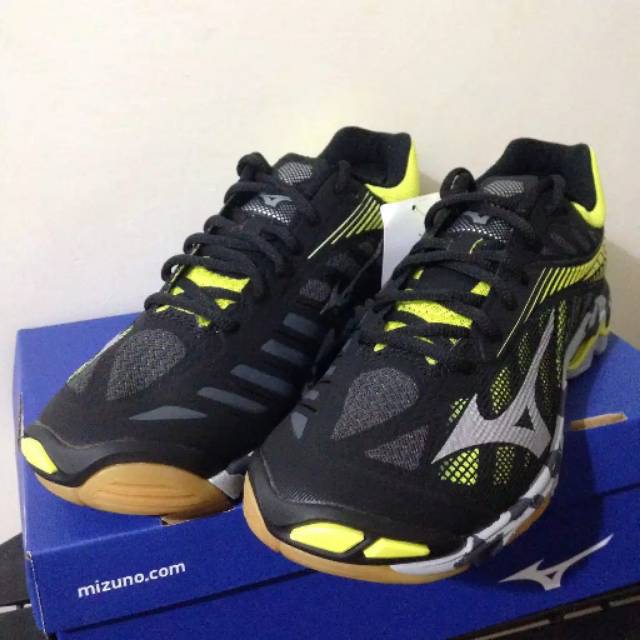 Sepatu Volly Mizuno Wave Lightning Z4 Black Silver Original