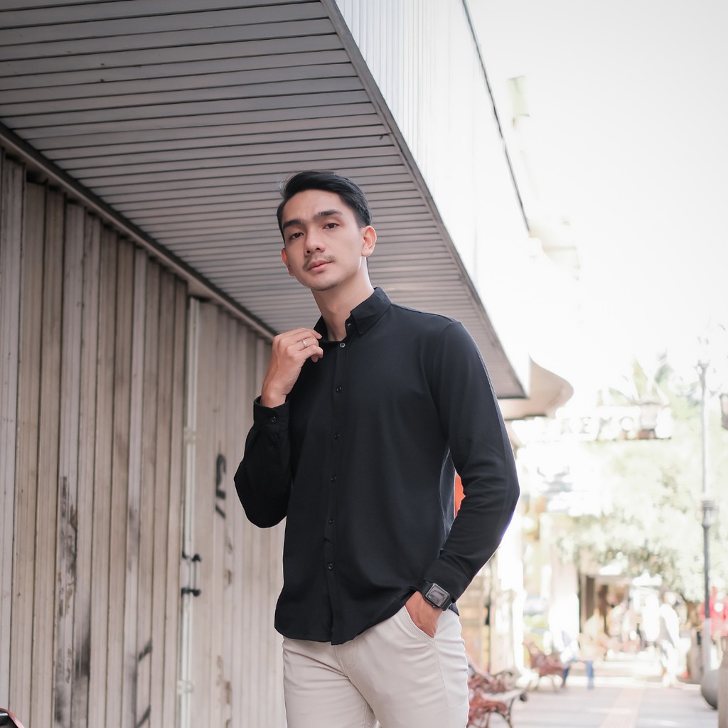 Kemeja Lengan Panjang Hitam Brogo Untuk Santai dan Semi Formal Cod