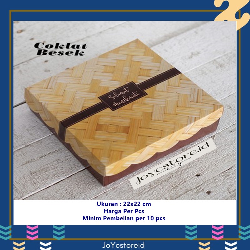 

Dus Nasi R10 Coklat Besek Kotak Nasi R10B 22x22 Box Nasi/ Box Kue / Box Jajan / Snack Box / Kotak Kue / Kotak Roti / Kotak Jajan / Dus Kue / Dus Jajan / Dus Snack / Kardus /Packaging / Kemasan / Kotak Kemasan / Box Cake / Box Rice / Box Tart / Box Nasi
