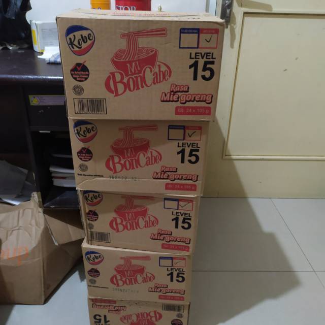 

Mie Bon cabe 1 karton/dus